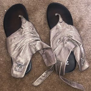 Womens MIA Silver / Gray Sandals- Size 8